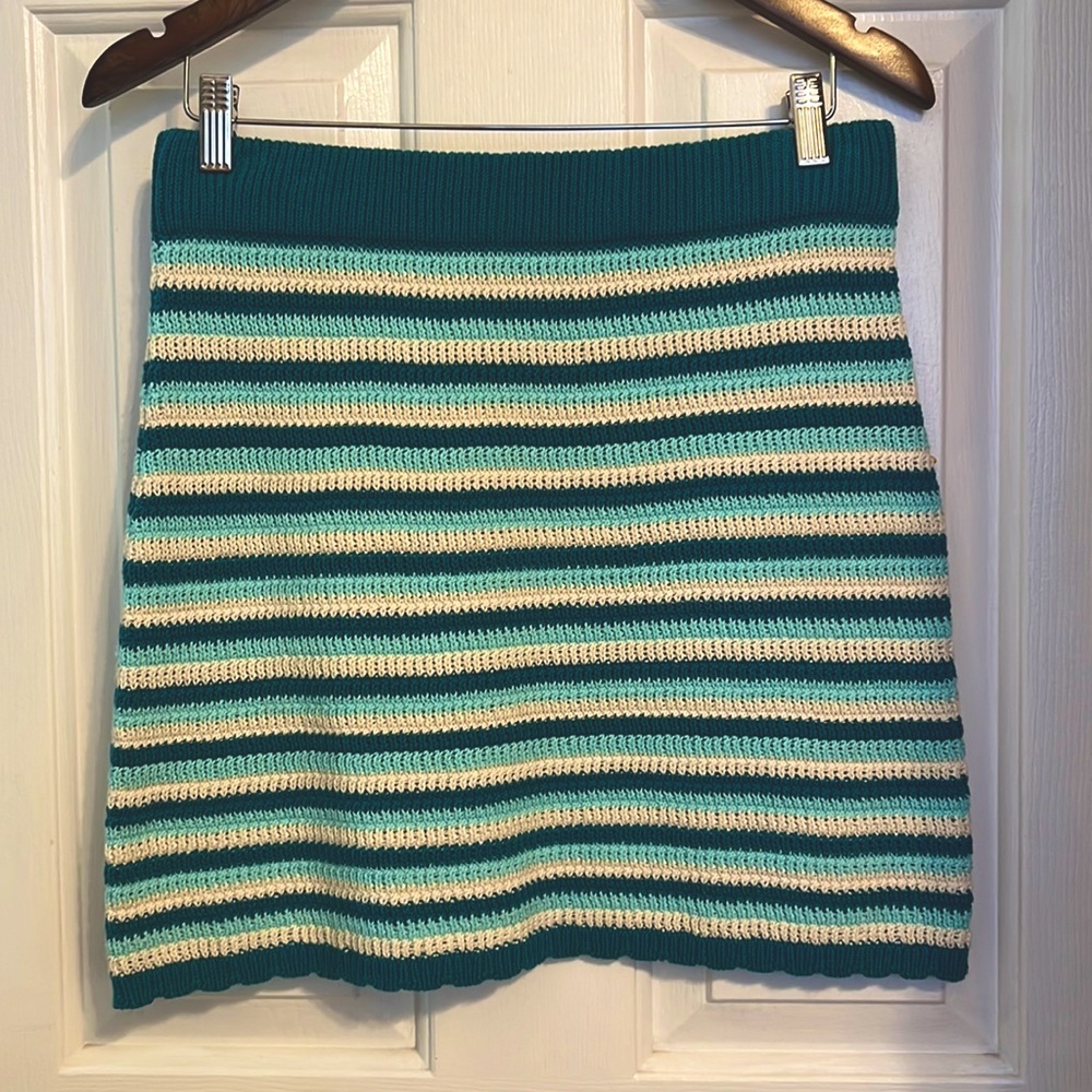 17” inch knitted skirt